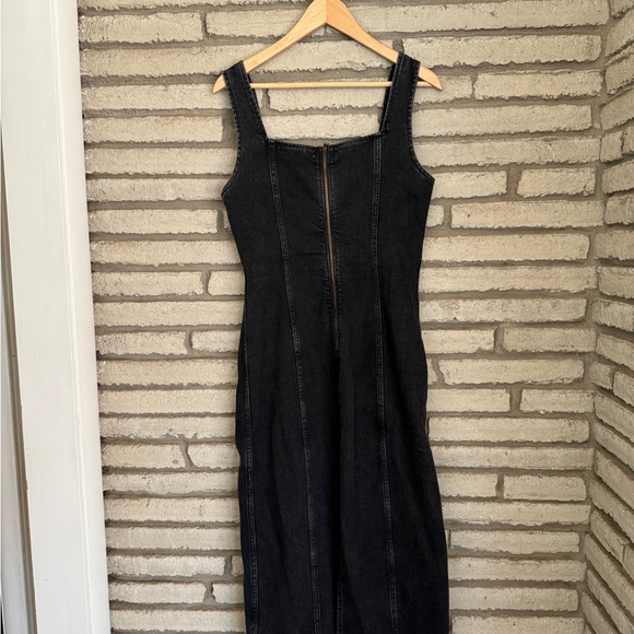 Abercrombie & Fitch Midi Denim Dress - Picture 2 of 6